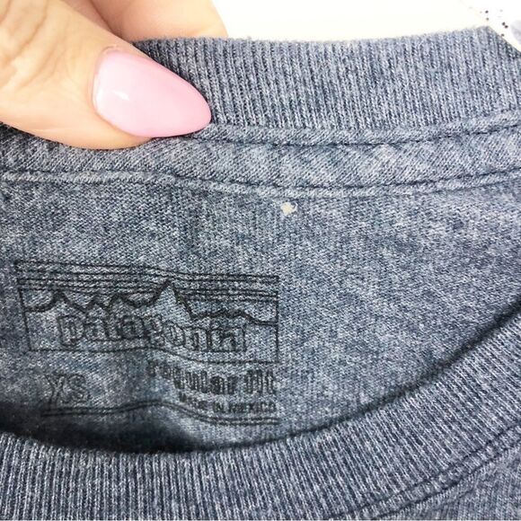 PATAGONIA | Long Sleeve Regular Fit Blue Logo T-Shirt Men’s Size XS - Picture 7 of 9